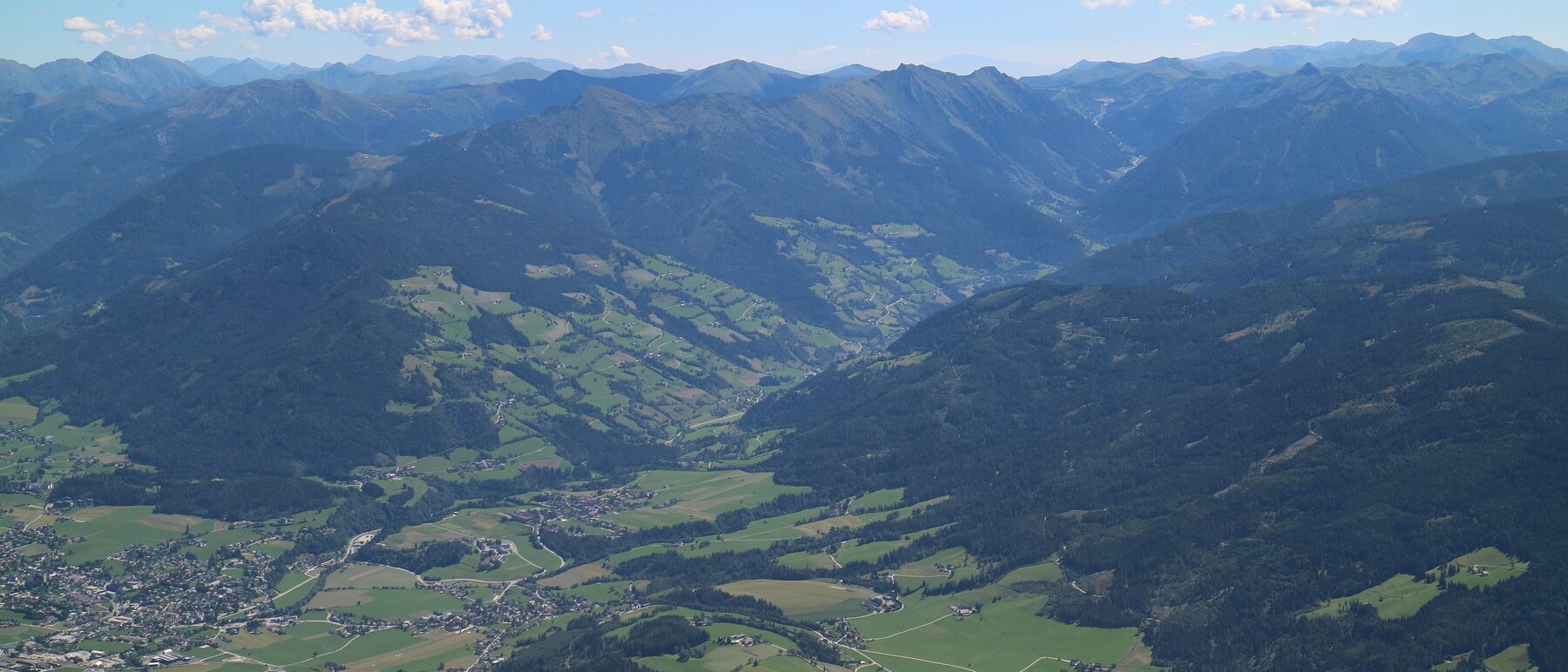 Blick vom Grimming auf Irdning-Donnersbachtal