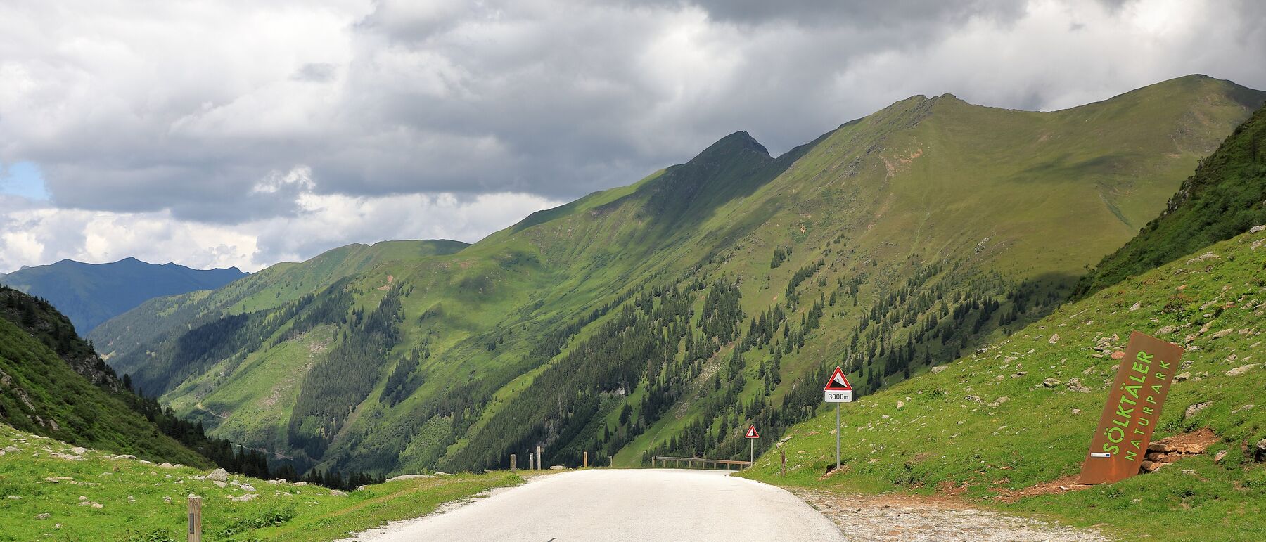 Blick vom Sölkpass in die Gemeinde Sölk